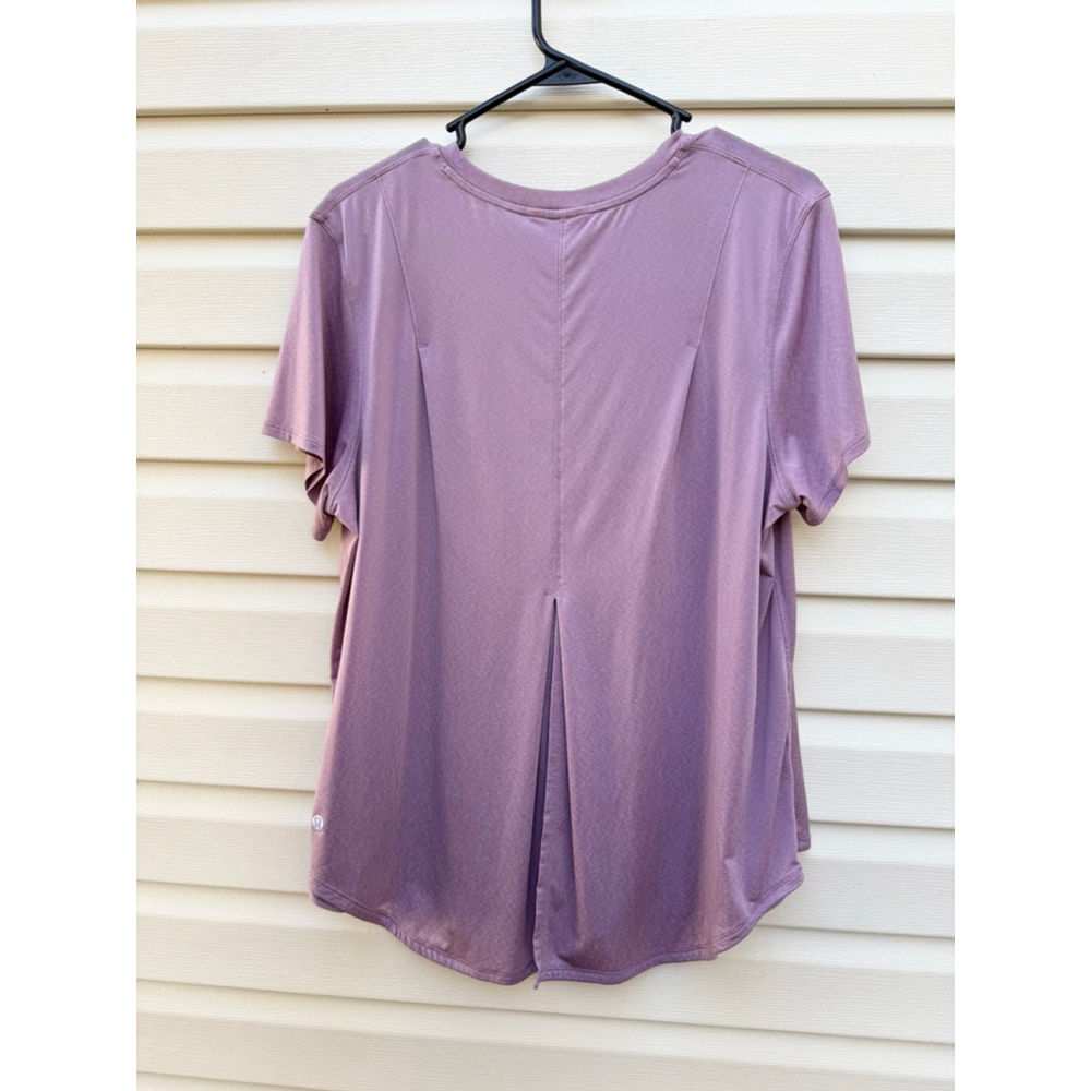 Lululemon Lightweight Split-Back Training Tee Xl … - image 7
